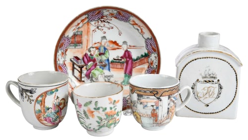 Group of Five Chinese Export Porcelain Table Objects