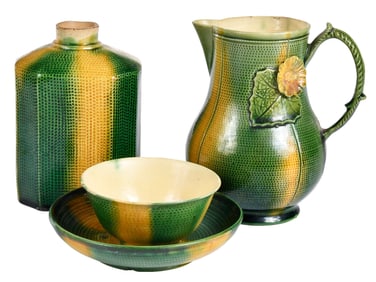 Four Pieces of Whieldon Type Melon Palette Teaware