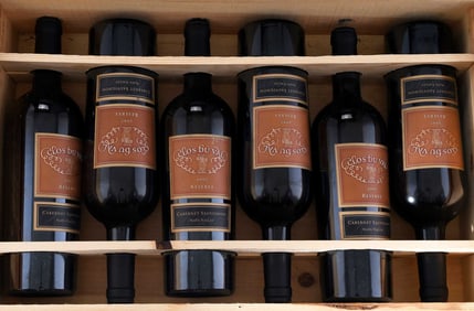 Case of Six 1997 Clos du Val