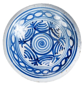 English Delft Blue and White Charger