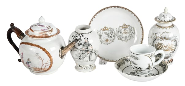 Six Chinese Export Porcelain Table Objects