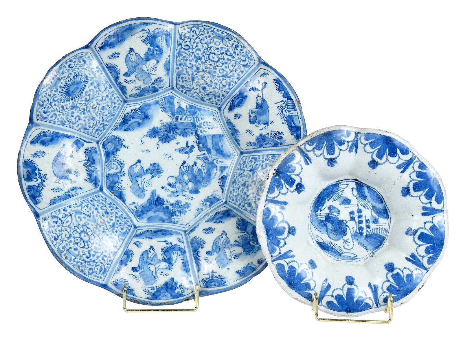 Two Dutch Delft Blue and White Lobed Dishes with Chinoiserie Decoration (1 of 10)