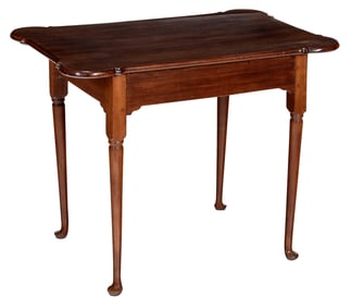 Rhode Island Queen Anne Porringer Top Mahogany Tea Table