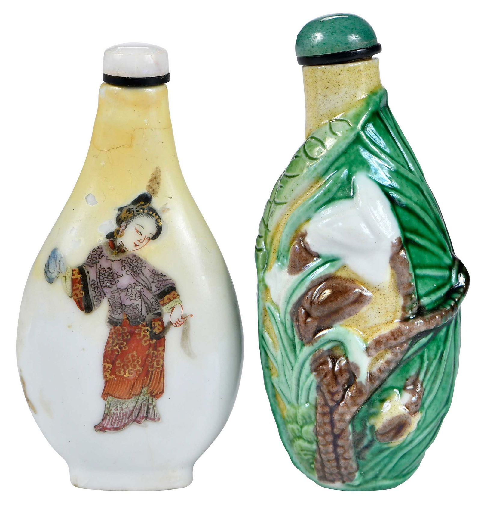 Two Chinese Porcelain Snuff Bottles (1 of 14)