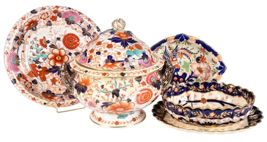 Five Pieces of Assorted English Imari