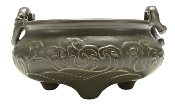 Chinese Ceramic Basin: tripod foot shaped basin in olive glaze with contorted dragon handles, low relief wave and magic fungus design, 6-character Qianlong mark, 4-1/2 x 7-3/4 in., minor glaze flaws.