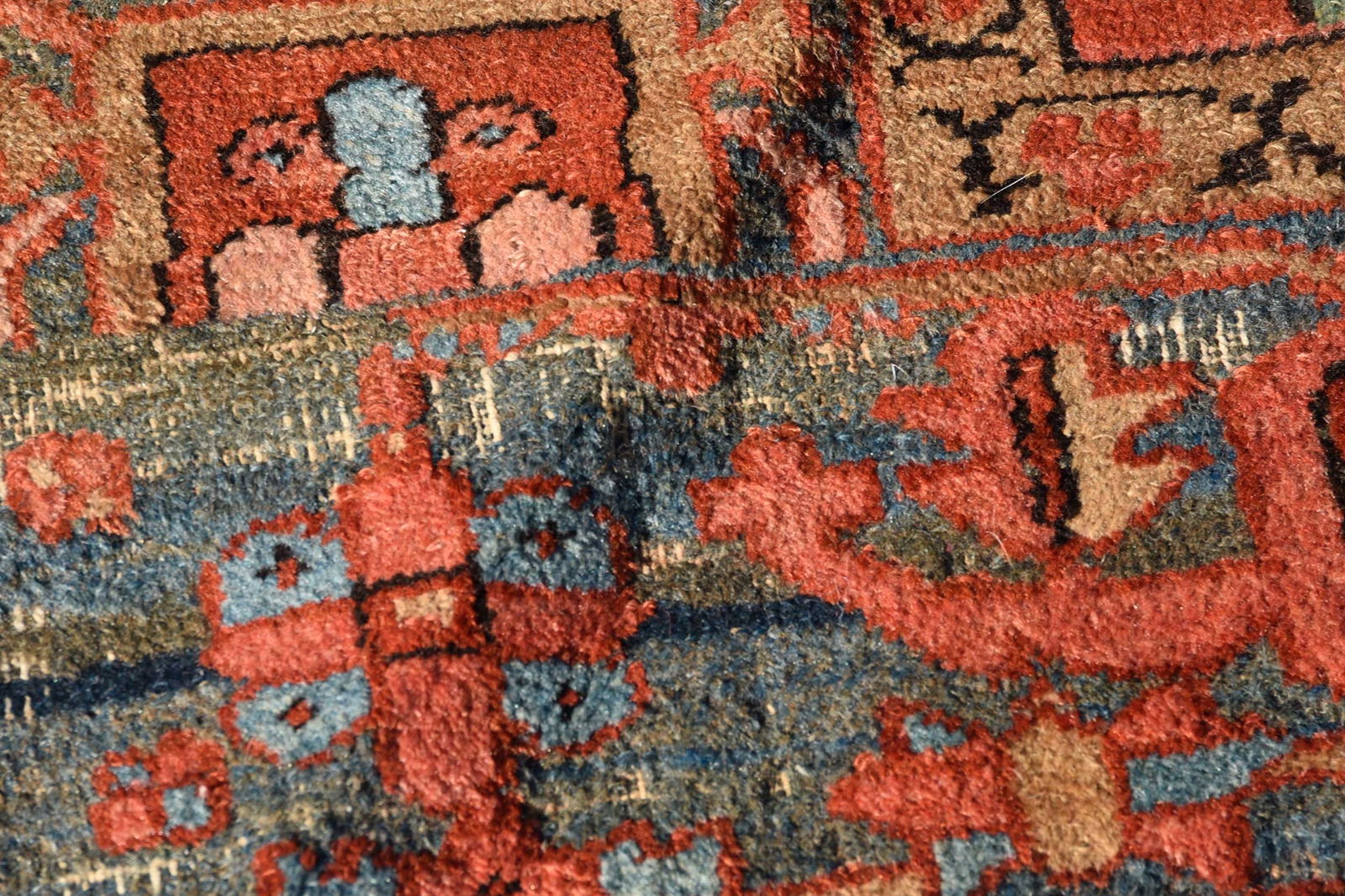 Serapi Carpet - 3