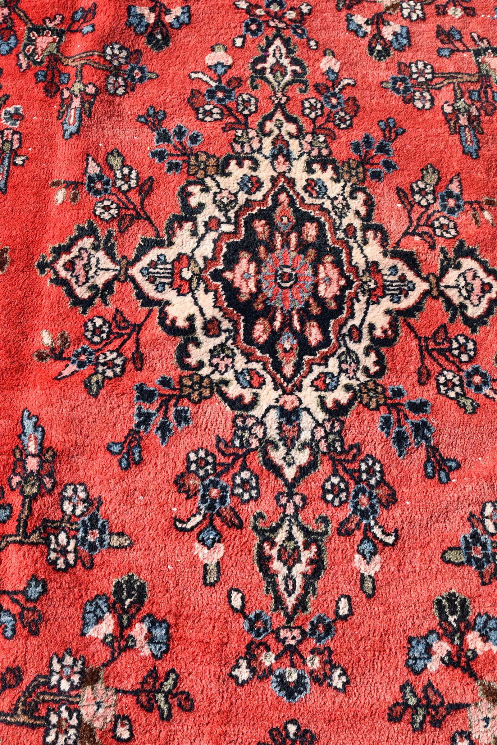 Sarouk Carpet - 6