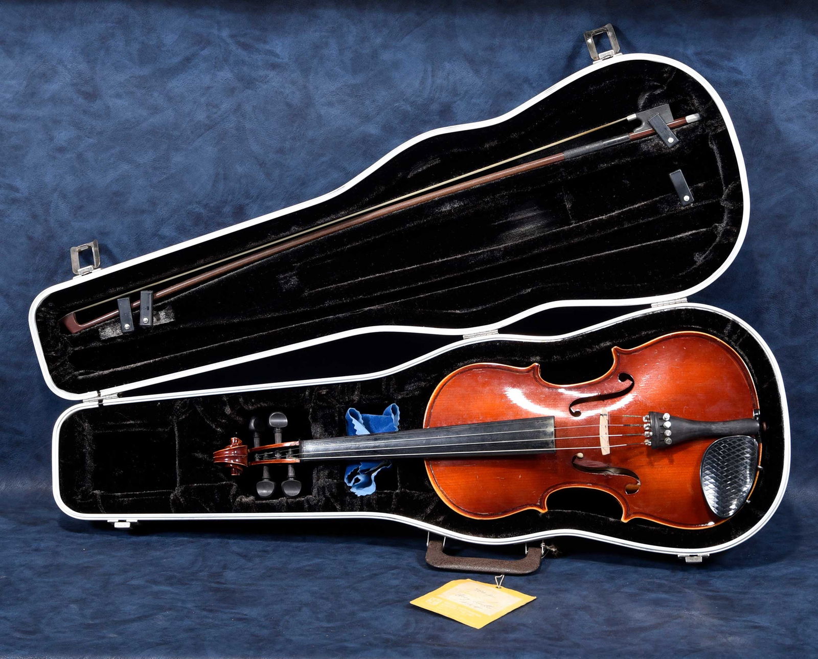 Karl Bauer Violin and Case, Amy Carter Provenance (1 of 5)