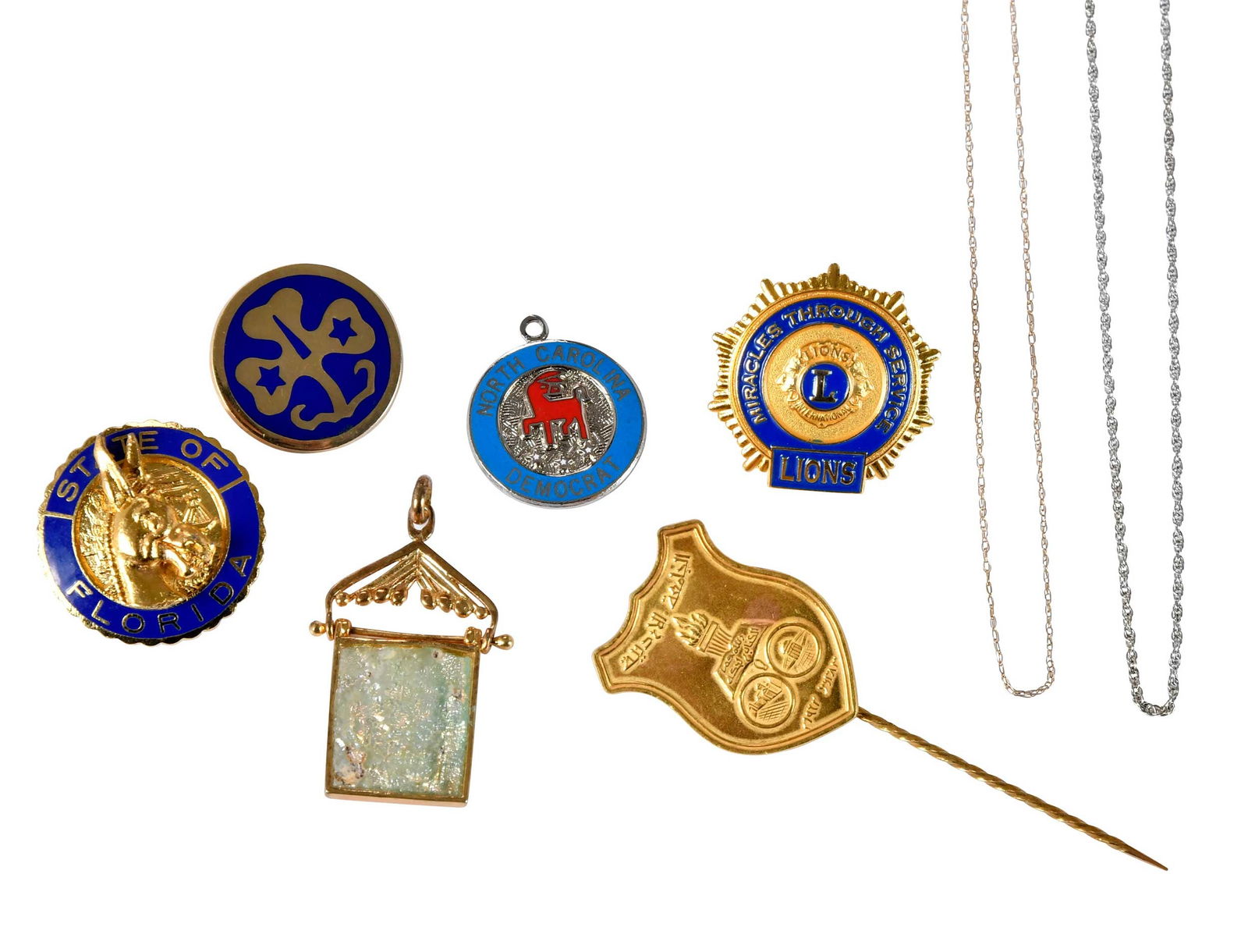 Collection of Eight Gold and Gold Tone Jewelry Items, Jimmy and Rosalynn Carter Provenance (1 of 5)