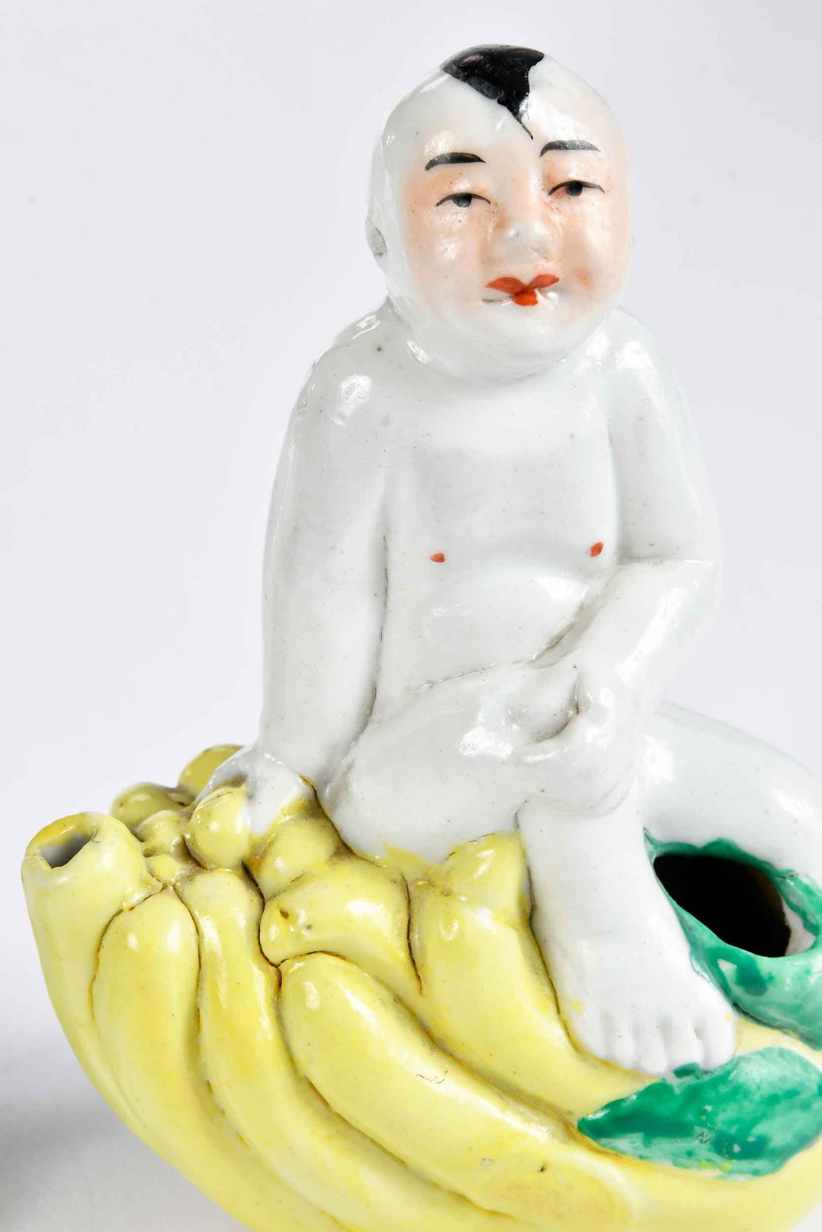 Three Chinese Export Porcelain Desk Objects - 6