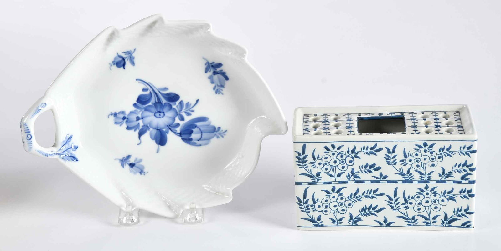 Eight Assorted Ceramic Table Objects - 4