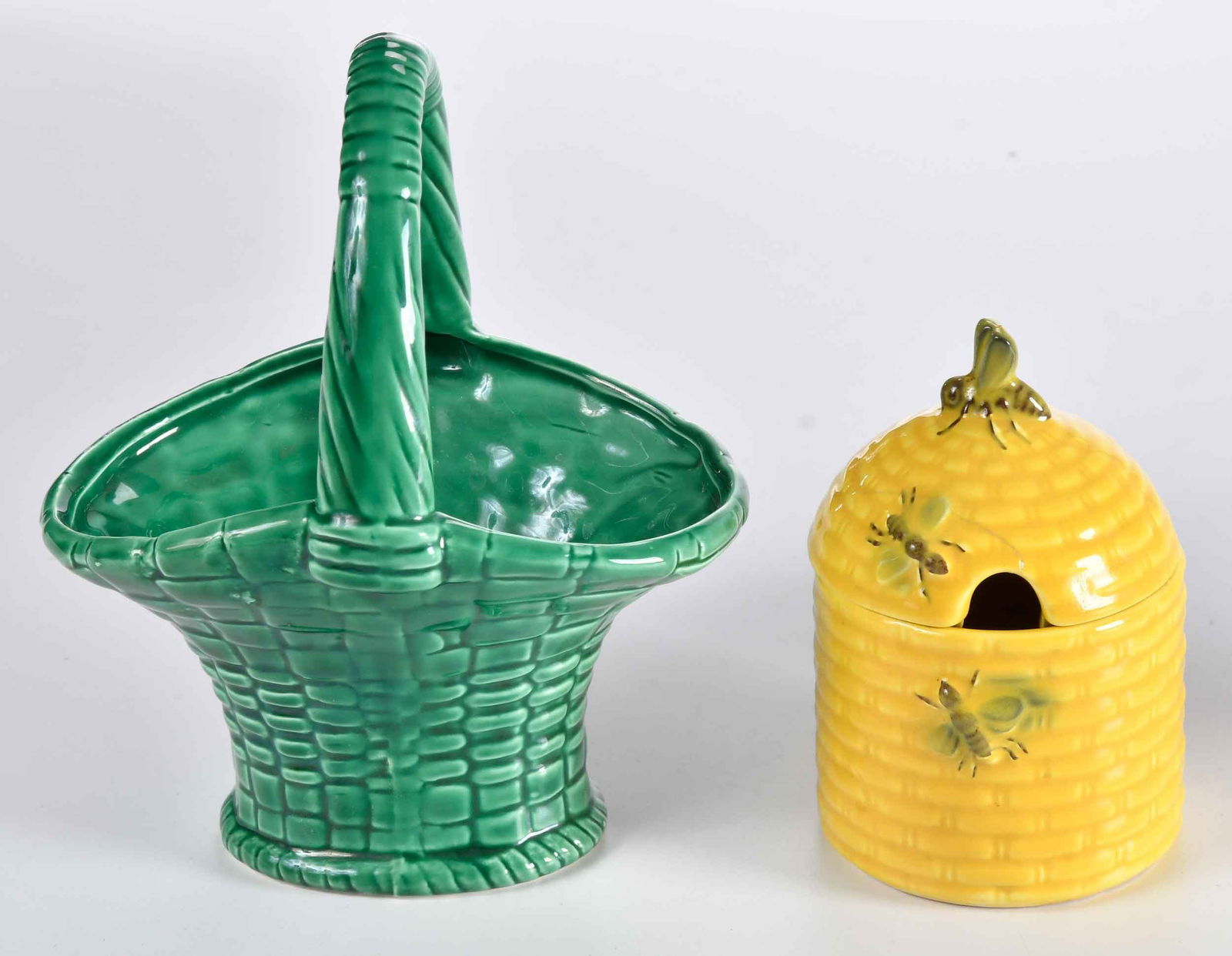 Eight Assorted Ceramic Table Objects - 5