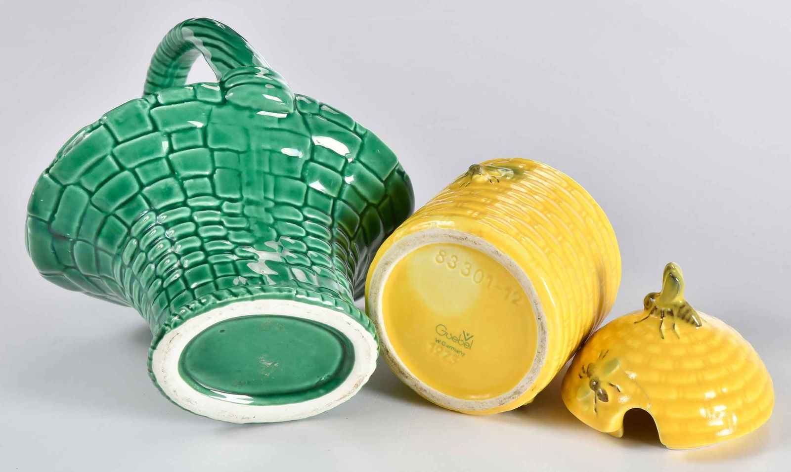 Eight Assorted Ceramic Table Objects - 6