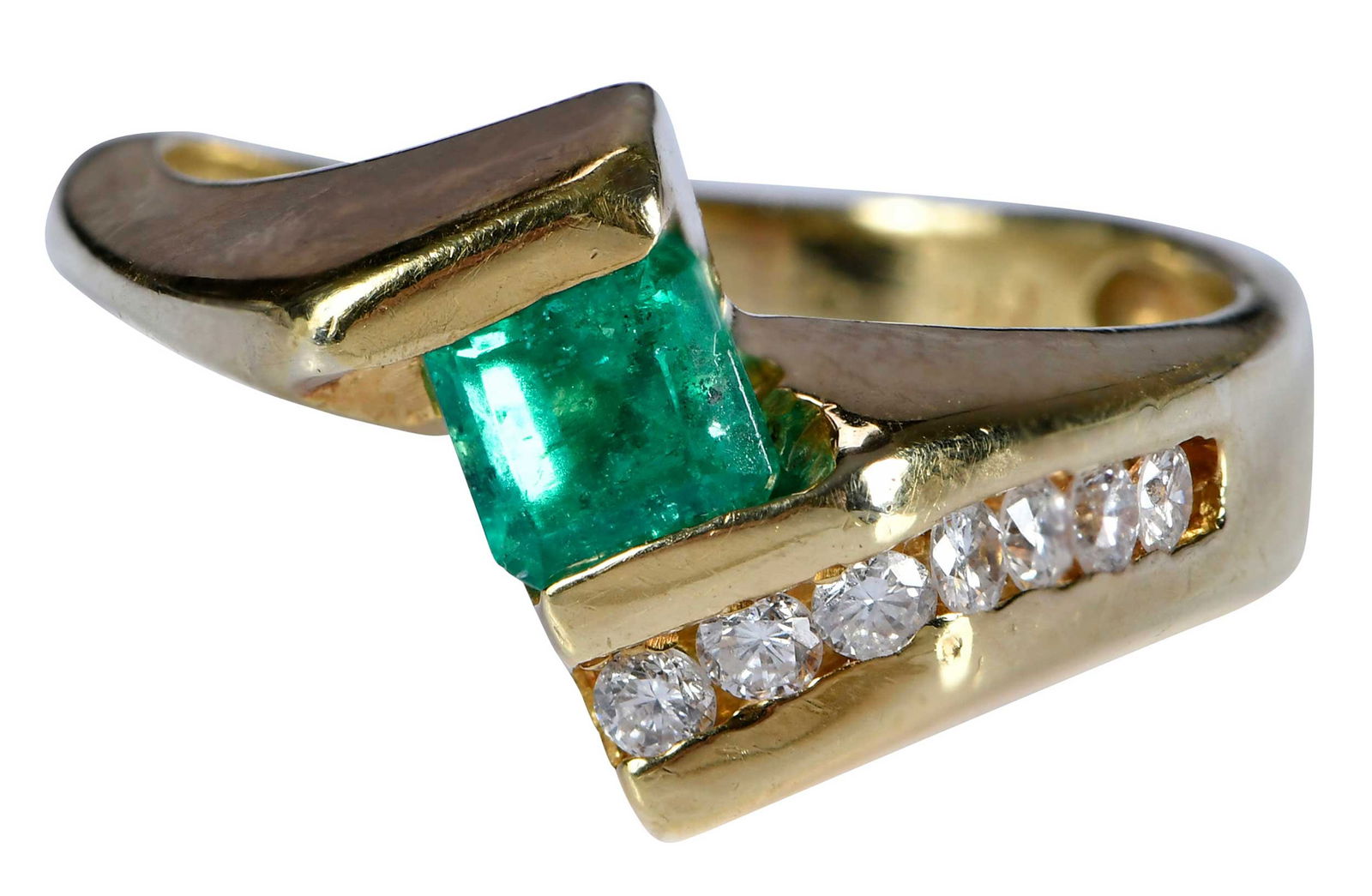 14kt. Emerald and Diamond Filigree Fashion Ring: oval brilliant cut emerald, approx. 1.00ct., accented by round full cut diamonds, marked "14k", white gold, 7 ring sz., 3.3 g Provenance: Estate of Linda Sargent Thompson, Historic Sesame Lodge, North