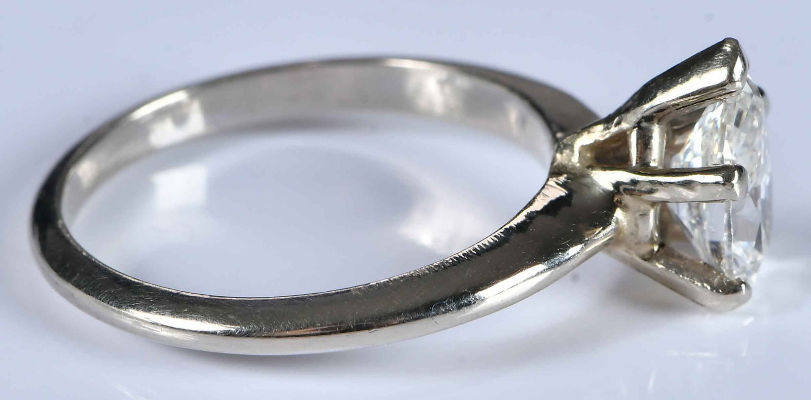 14kt. Solitaire Pear Shape Diamond Ring - 4