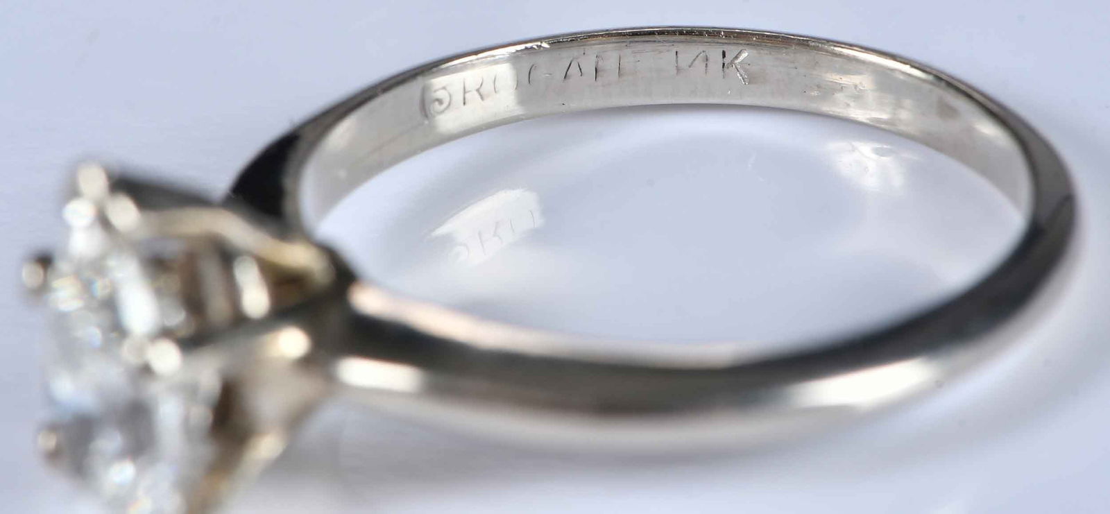 14kt. Solitaire Pear Shape Diamond Ring - 5