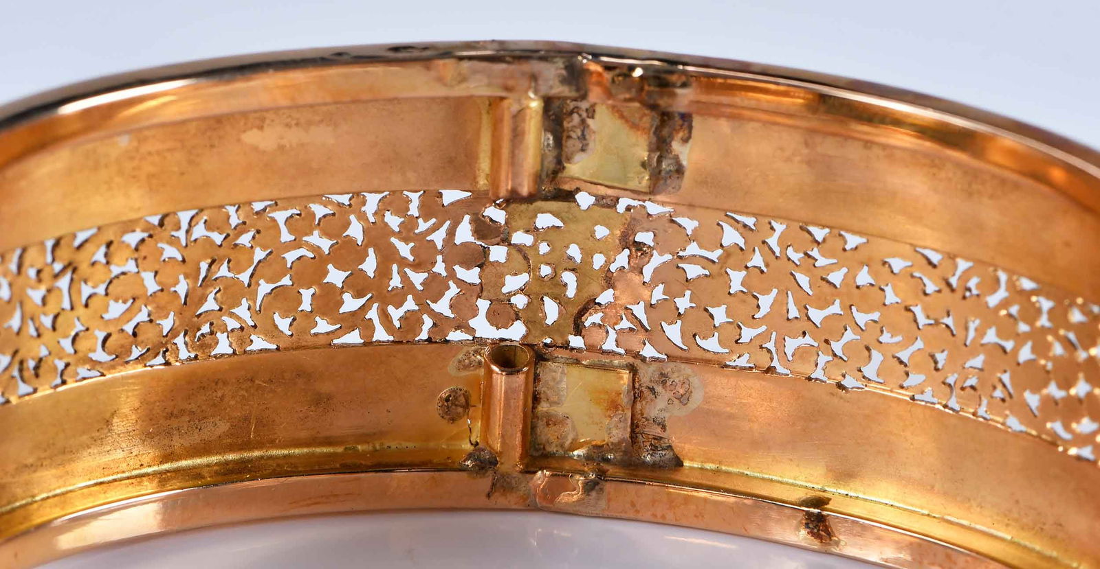 18kt. Open Work Hinged Bracelet - 6