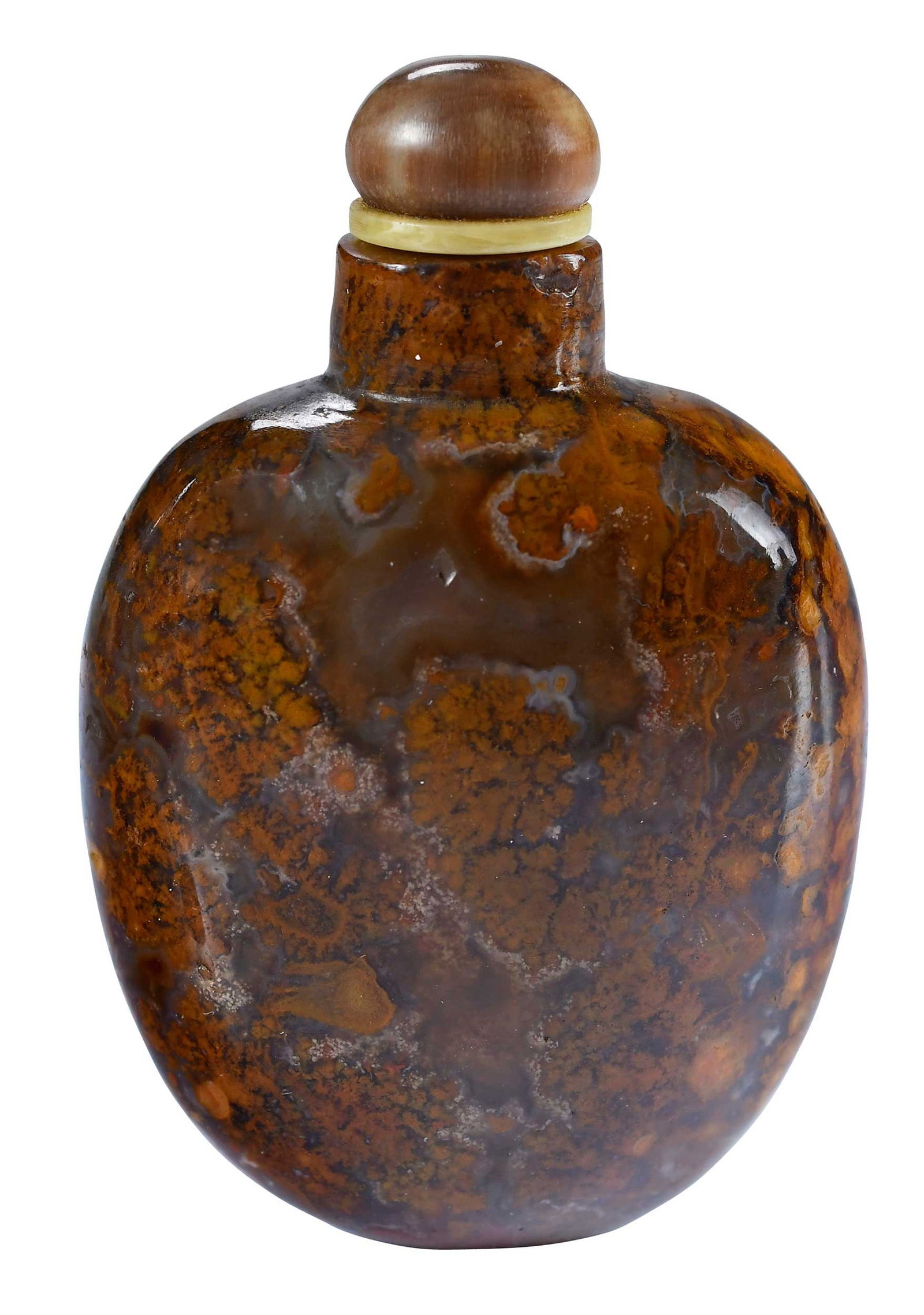Chinese Mottled Quartz Snuff Bottle (1 of 5)