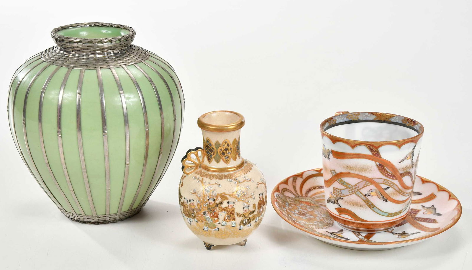 Three Small Japanese Porcelain Table Objects - 2