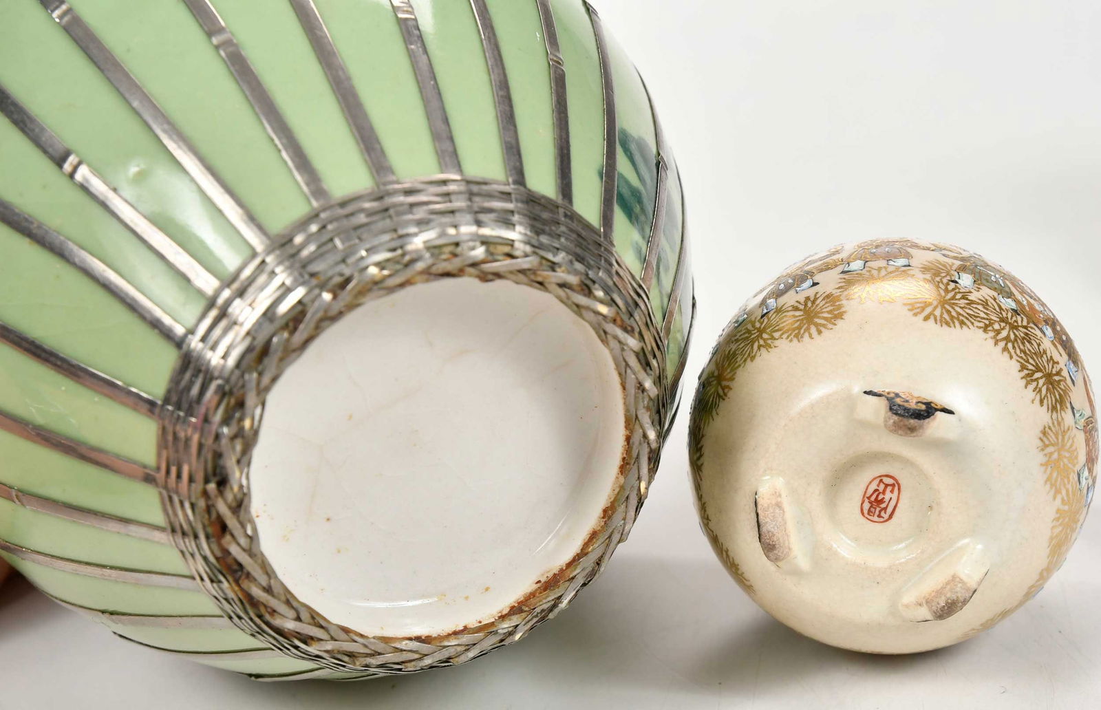 Three Small Japanese Porcelain Table Objects - 3