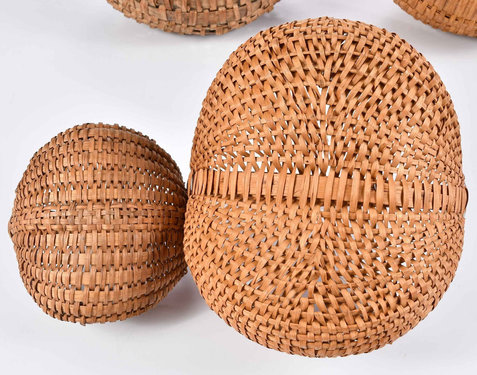 Four American Egg Baskets, Two Buttocks - 3