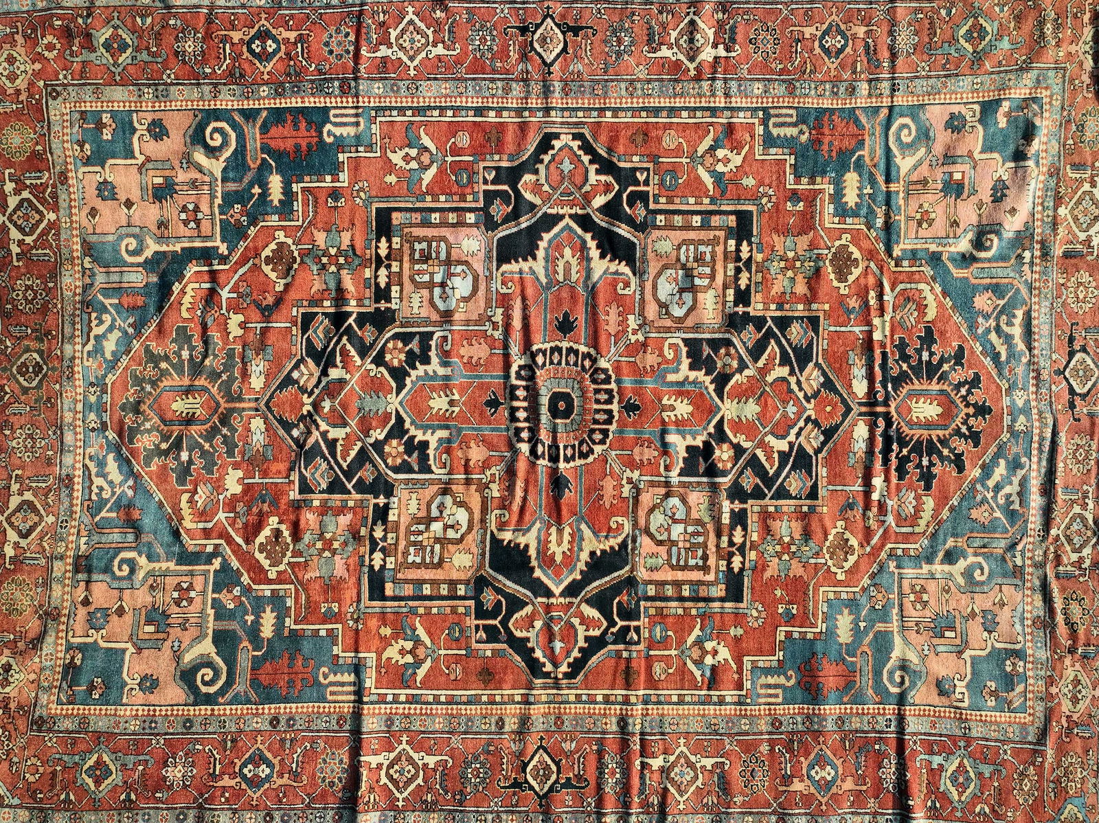 Serapi Carpet - 2