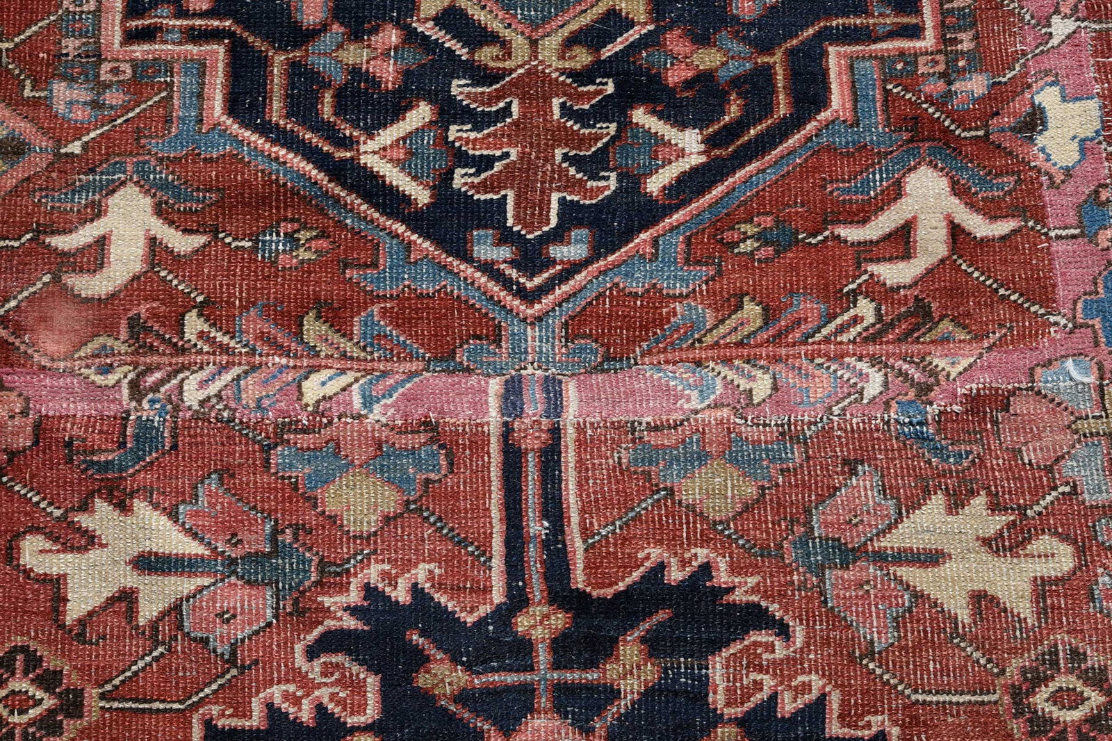 Serapi Carpet - 4