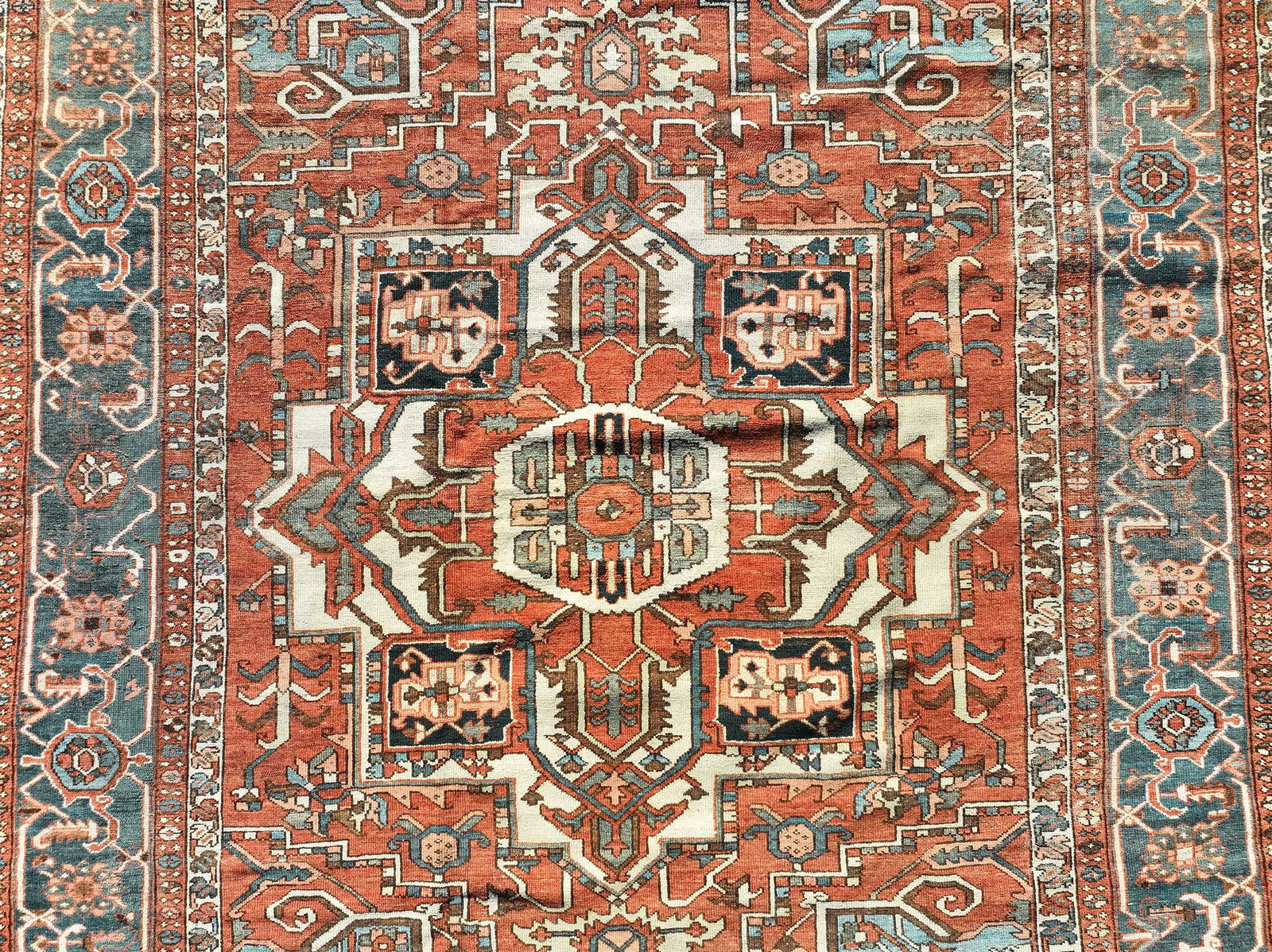 Serapi Carpet - 3