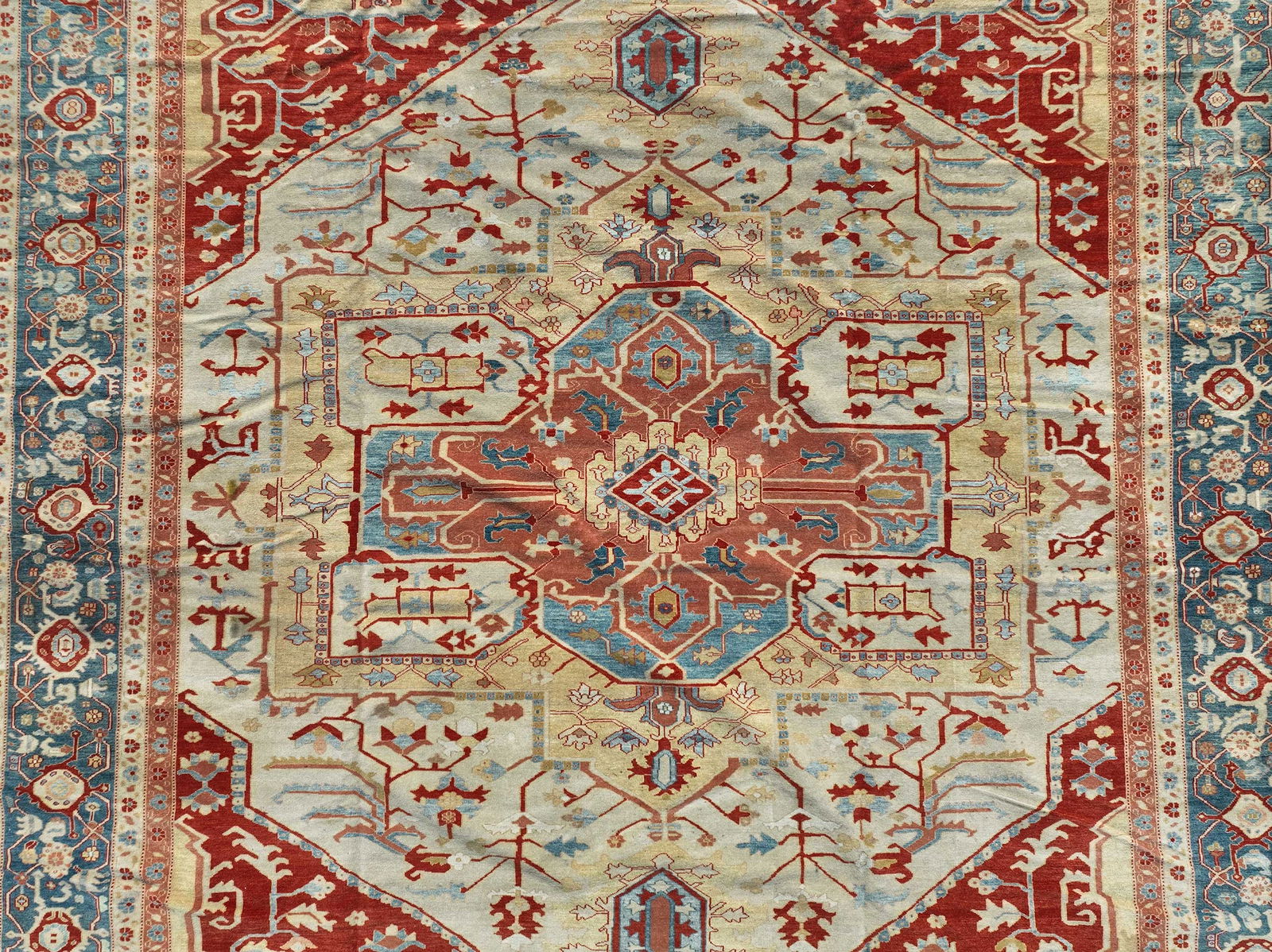 Serapi Carpet - 3