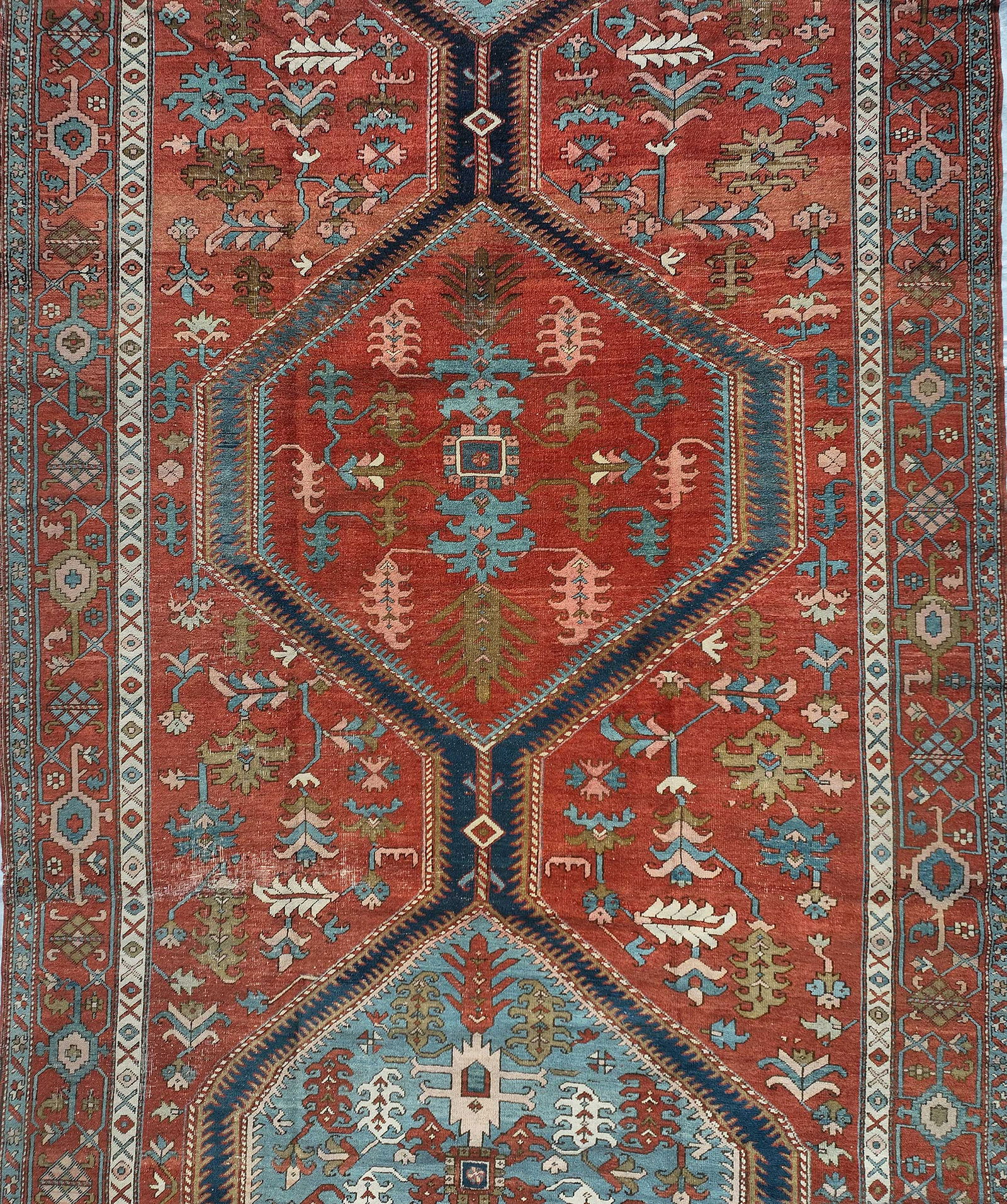 Serapi Gallery Carpet - 3