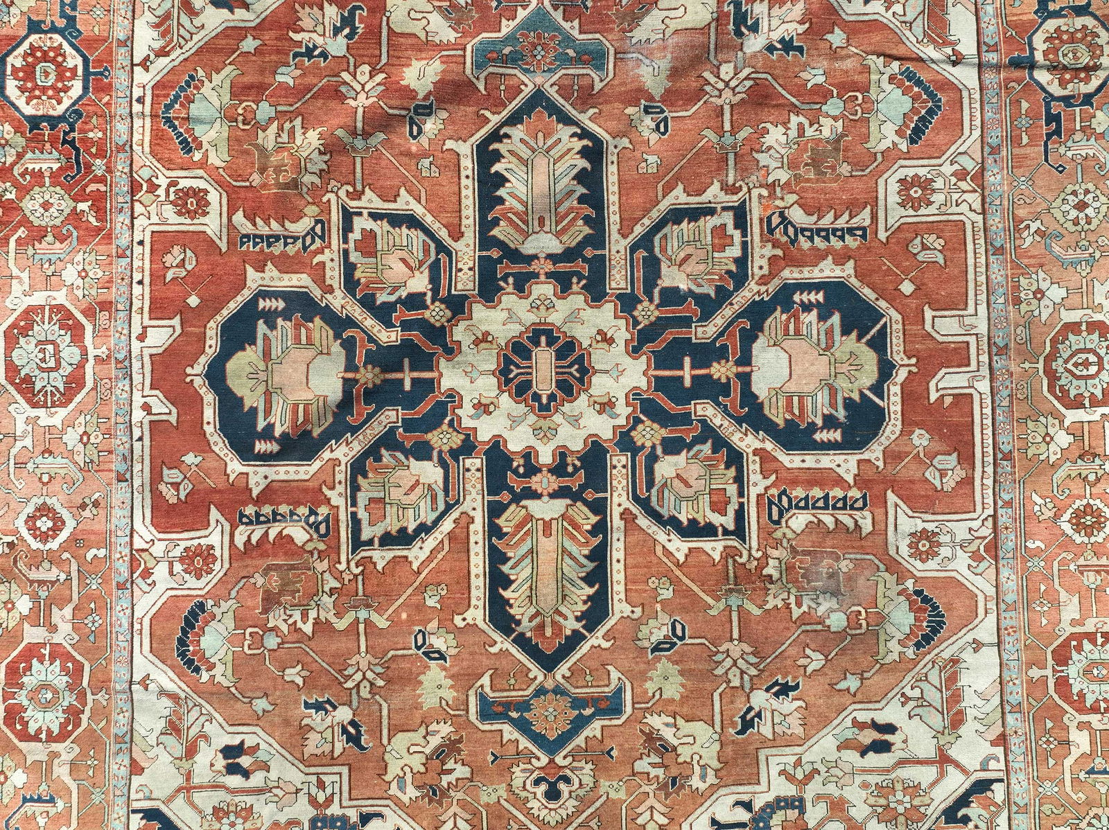Serapi Carpet - 3