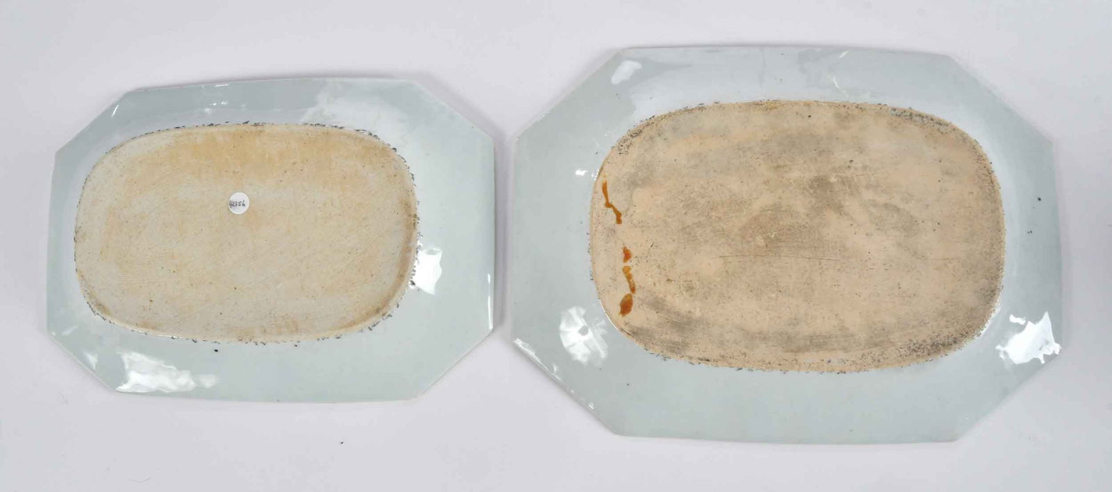 Two Chinese Export Armorial Octagonal Serving Dishes - 4