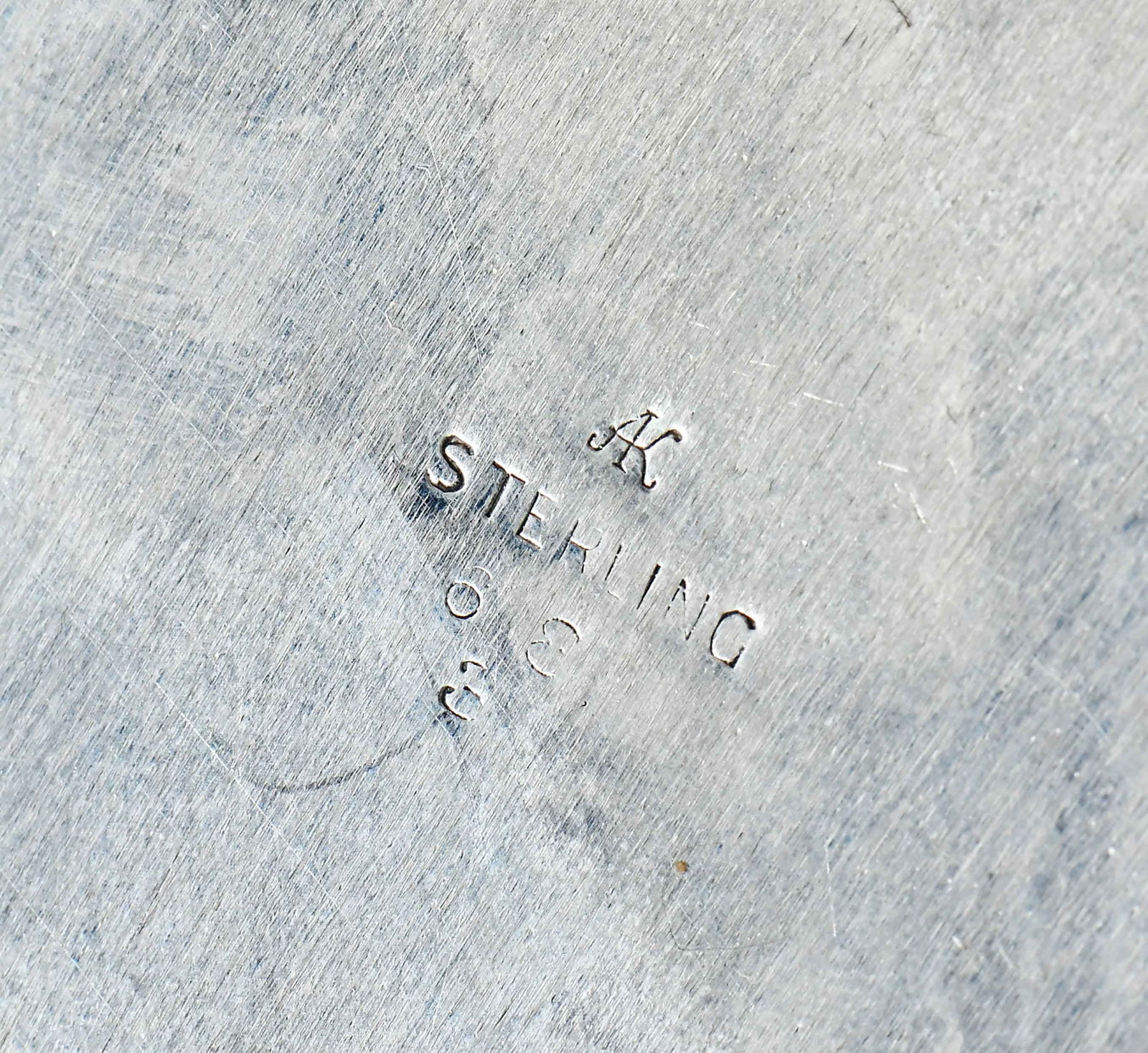 Round Sterling Box - 5