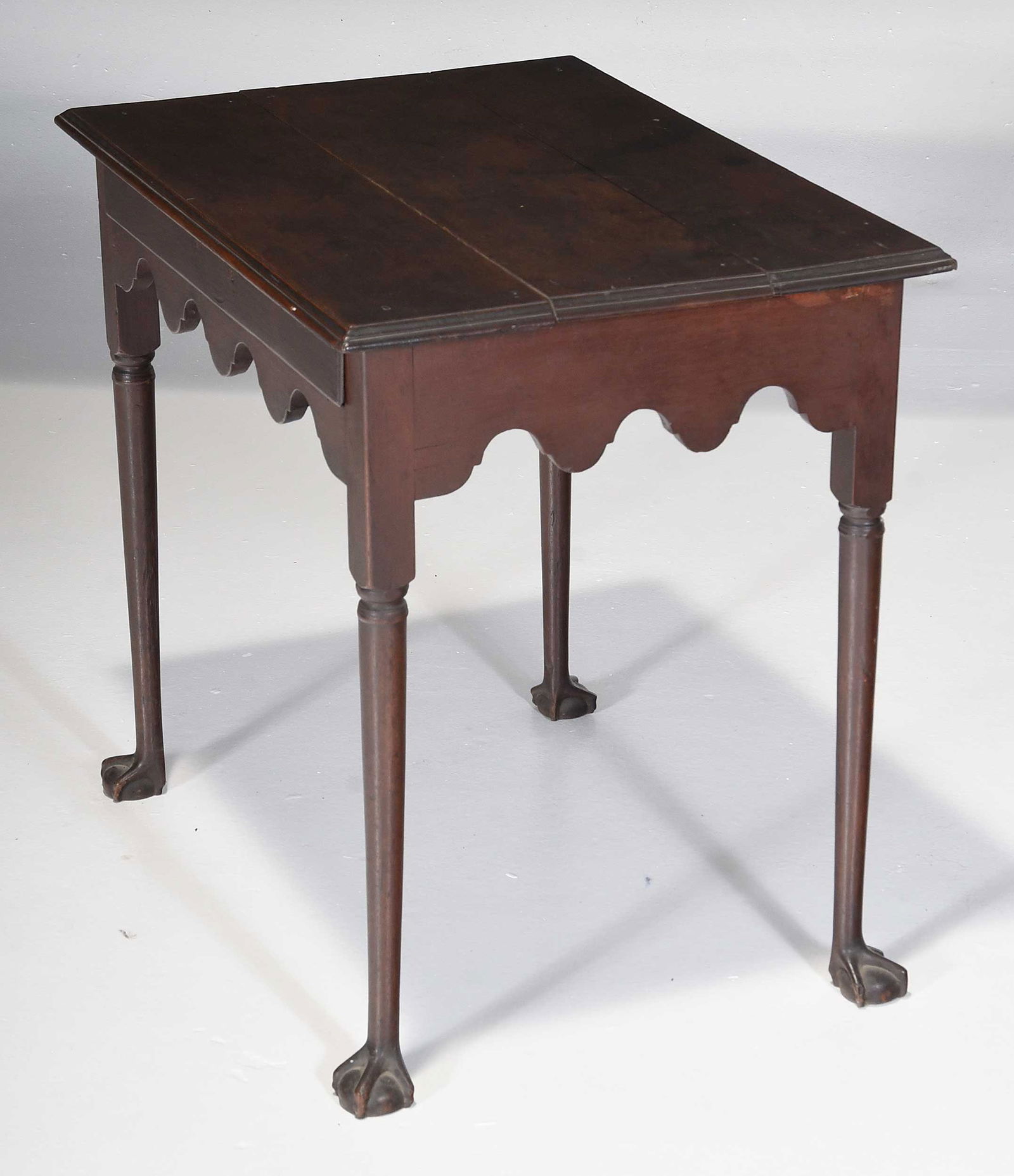Extremely Rare North Carolina Chippendale Walnut Tea Table, Garvan Provenance - 4