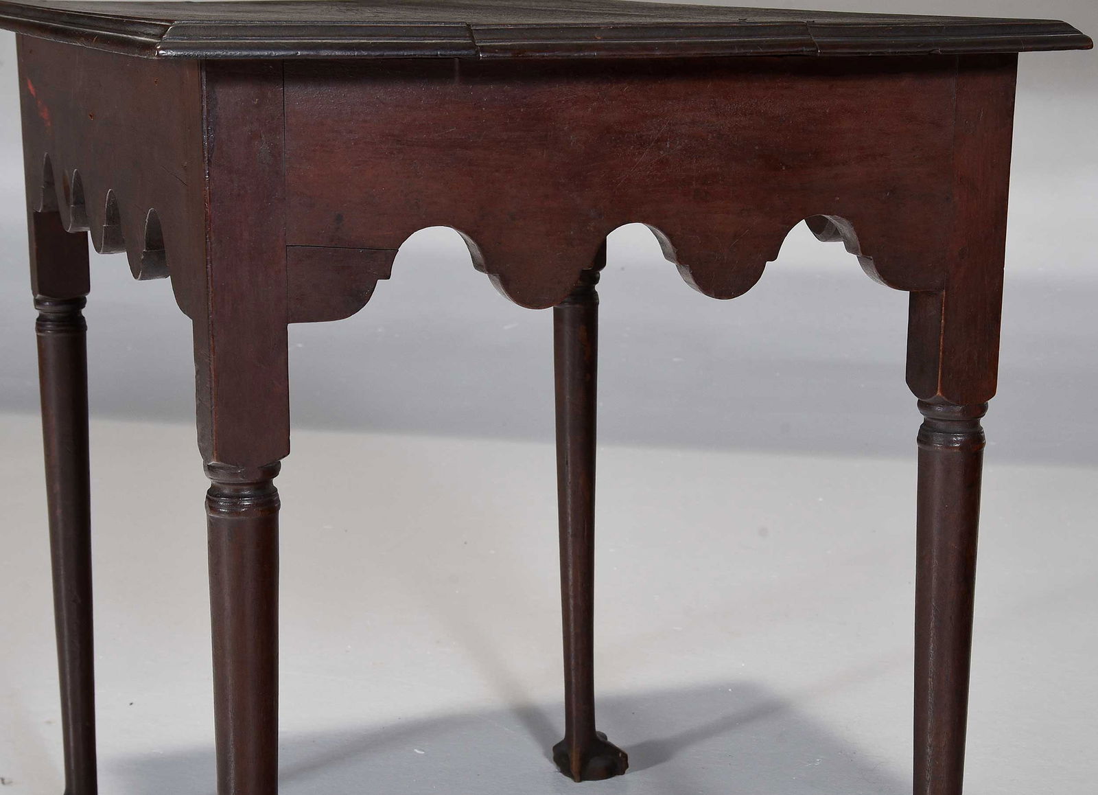 Extremely Rare North Carolina Chippendale Walnut Tea Table, Garvan Provenance - 9