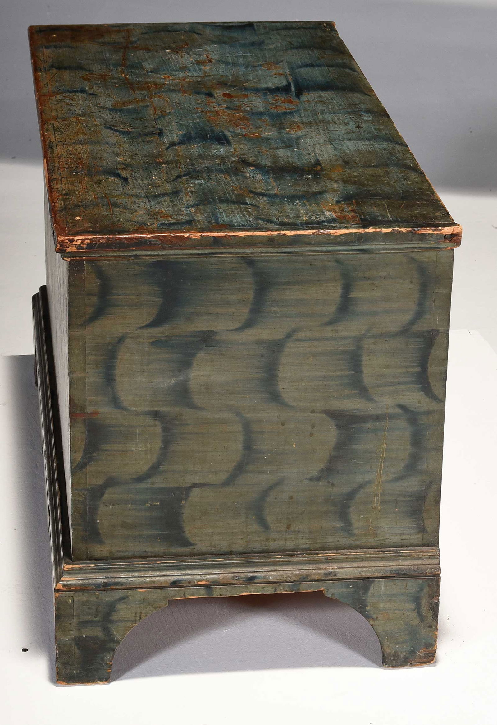 Fine American Folk Art Painted Blanket Chest, Garbisch Provenance - 5