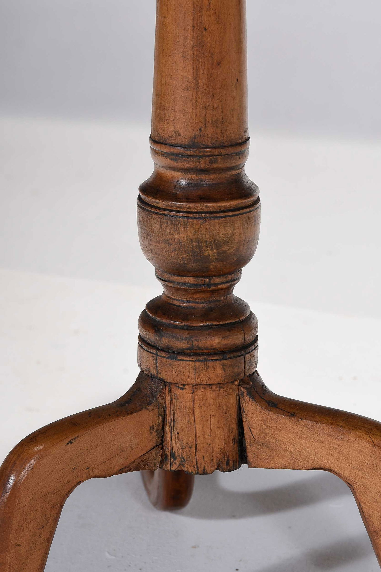 Federal Maple Candlestand - 4