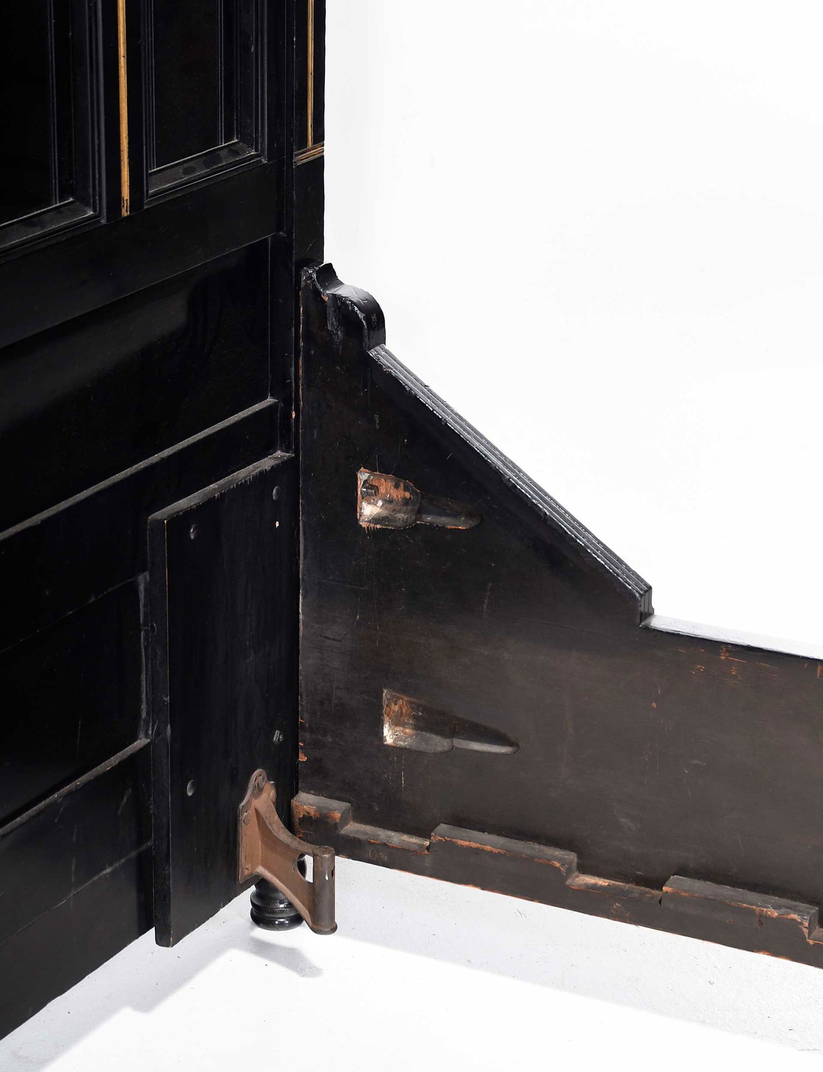 Aesthetic Movement Inlaid and Parcel Gilt Ebonized Bed, Possibly Herter - 8