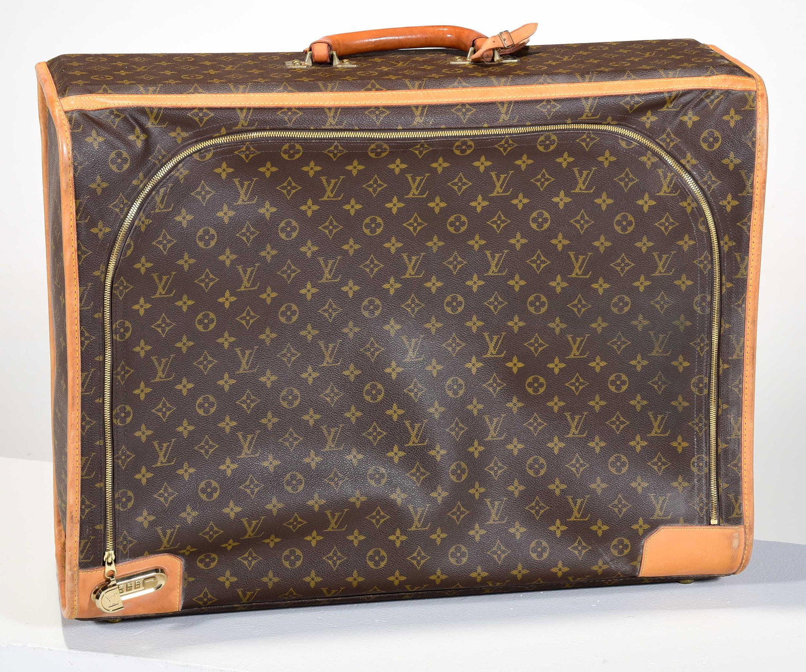 Louis Vuitton Soft Sided Pullman 65 Suitcase - 2