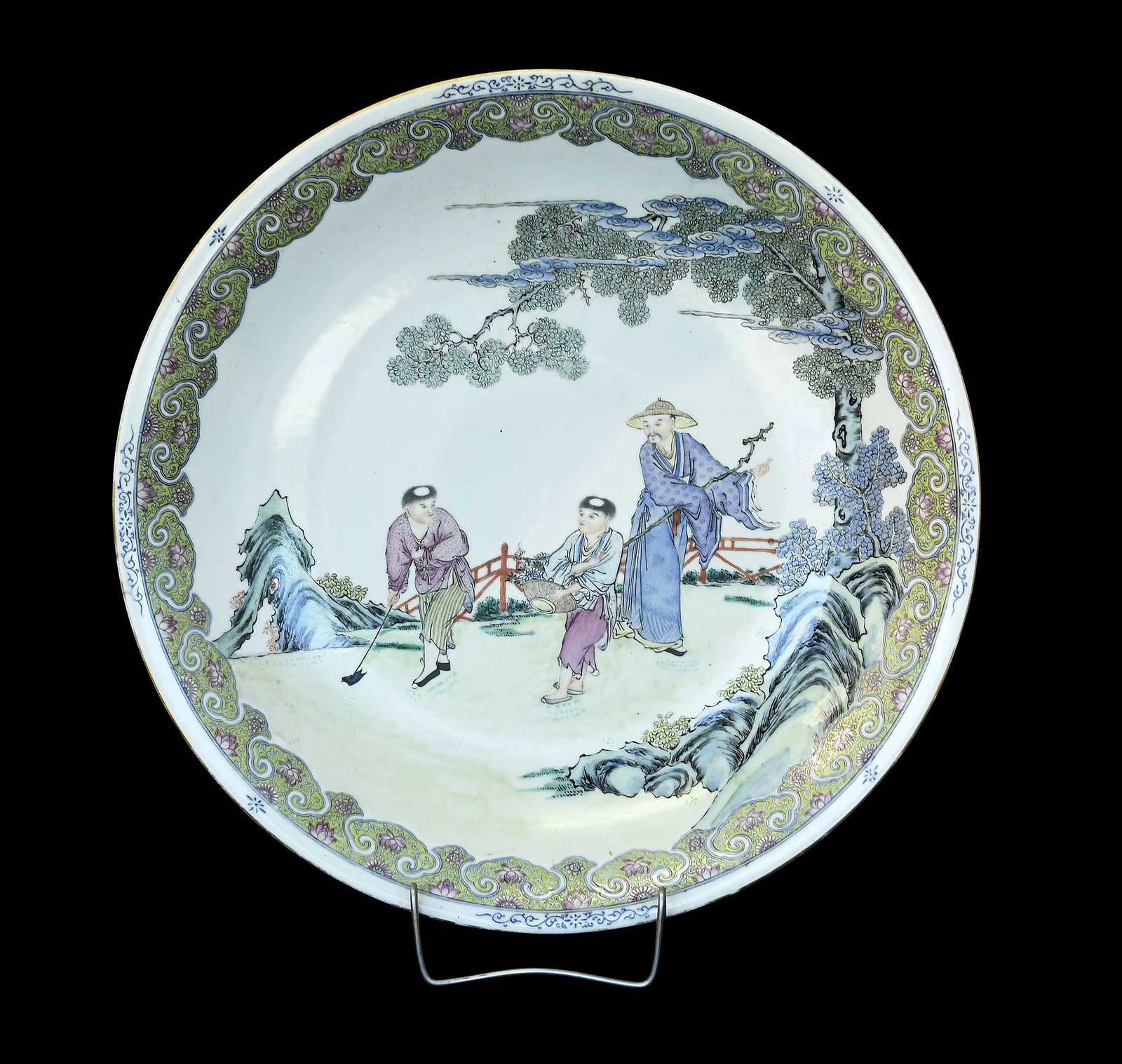 Chinese Famille Rose Porcelain Deep Dish (1 of 8)