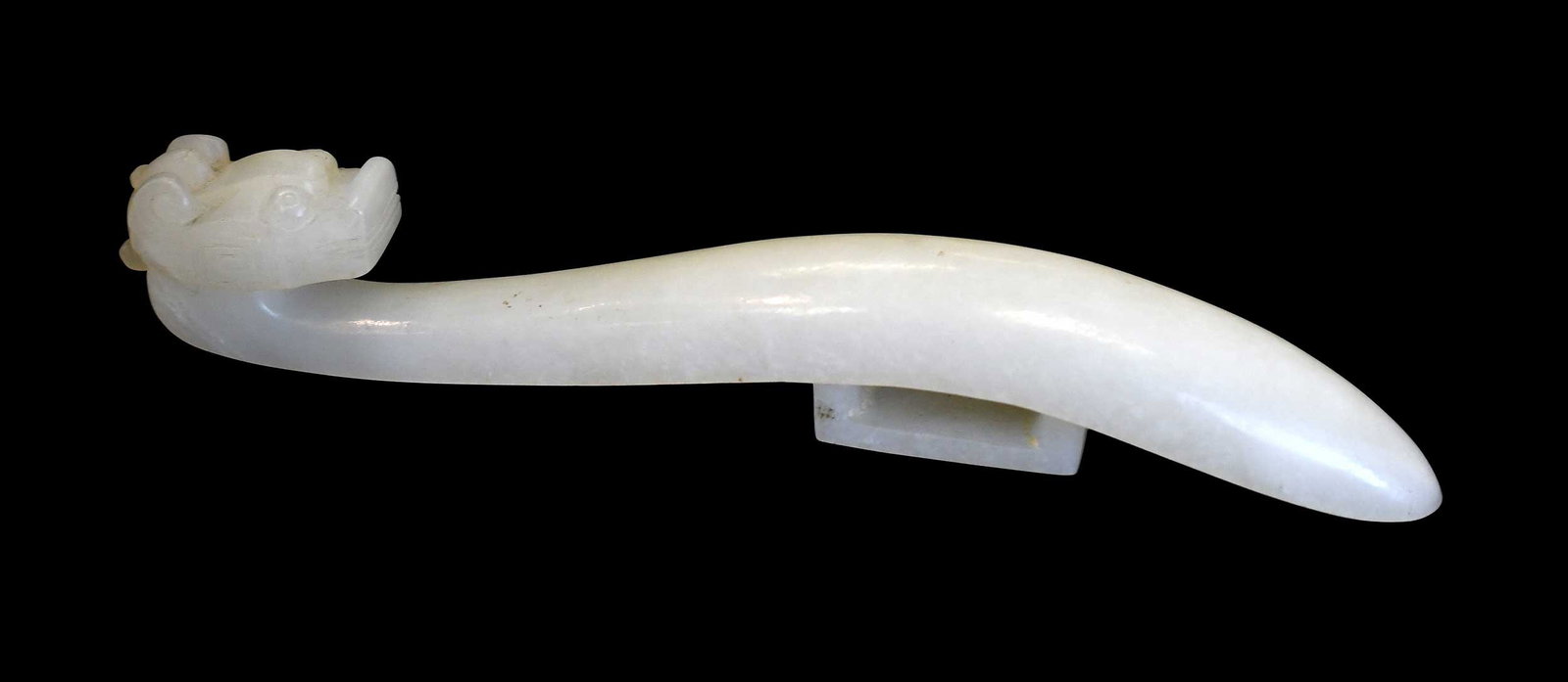 Chinese Carved Jade Dragon Belt Hook (1 of 4)
