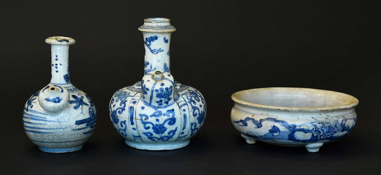 Three Chinese Underglaze Blue Porcelain Table Objects - 2