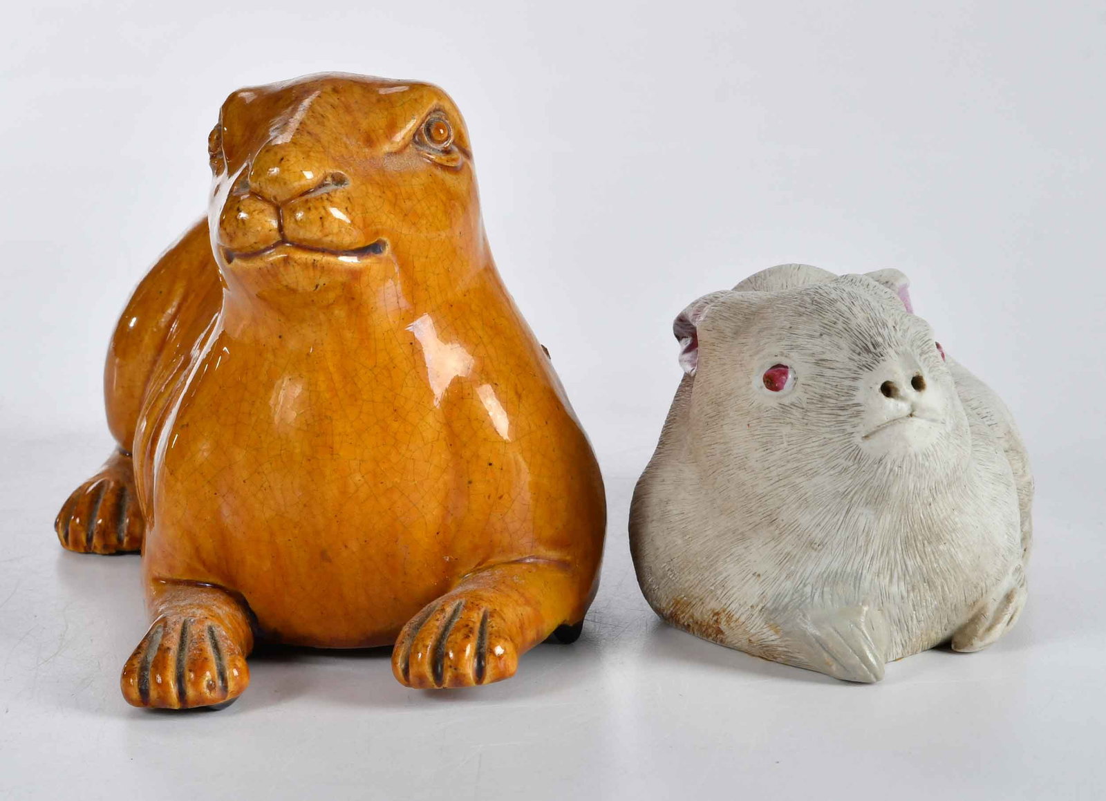 Two Chinese Export Rabbits - 2