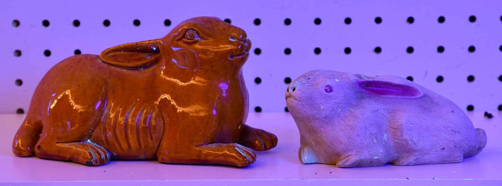Two Chinese Export Rabbits - 7