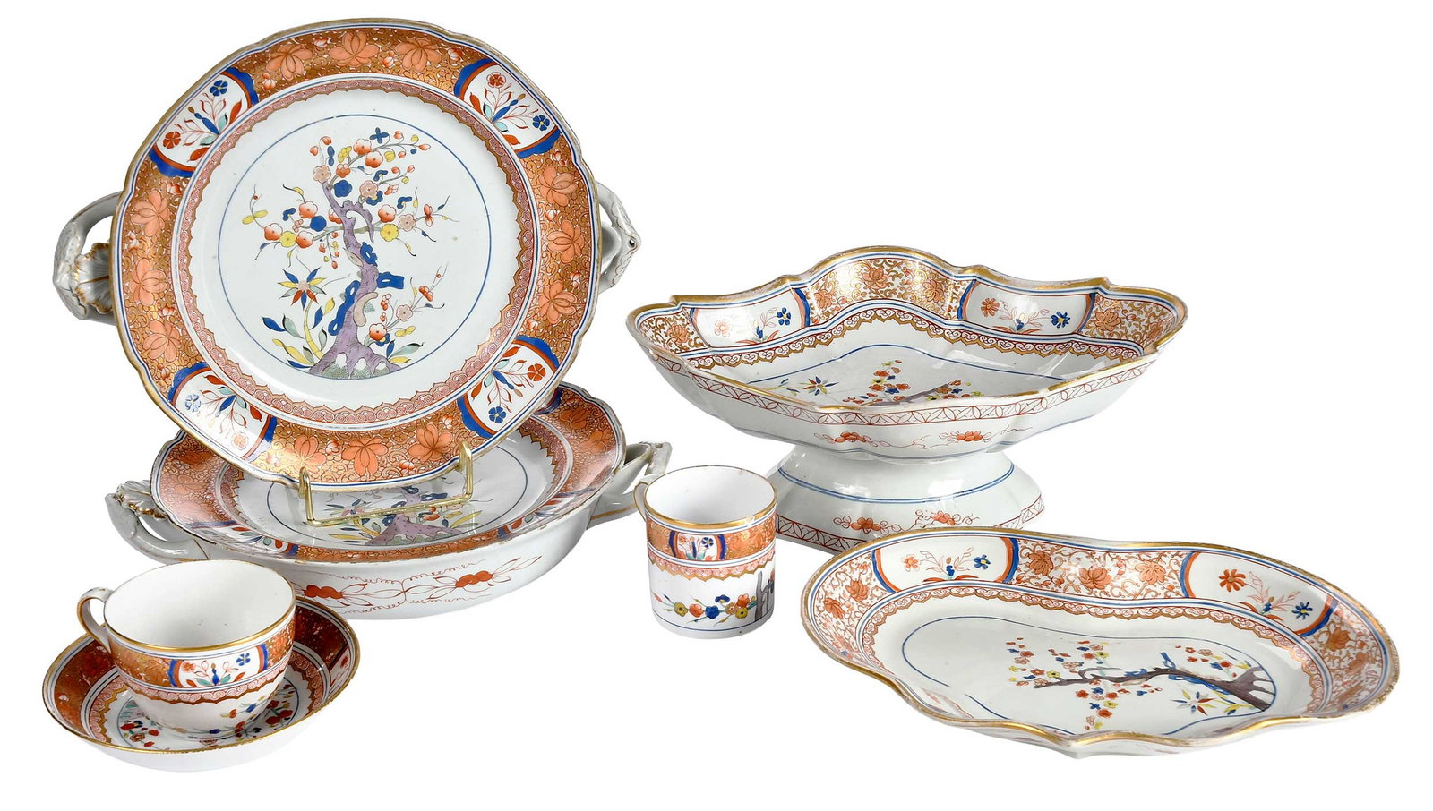 Seven Pieces of Spode Kakiemon Porcelain Serviceware, Tree of Life Pattern (1 of 6)
