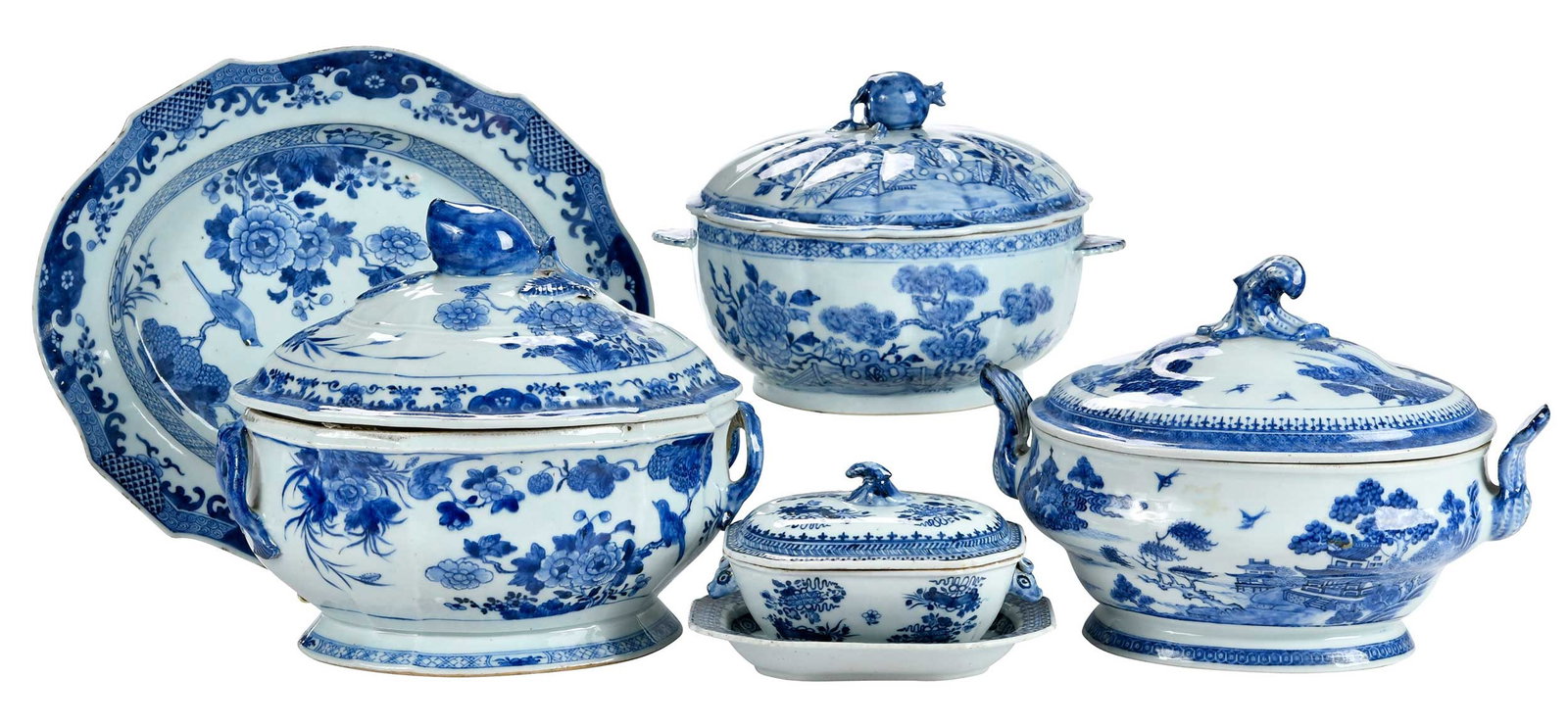 Group of Four Blue and White Chinese Export or Style Tureens (1 of 9)
