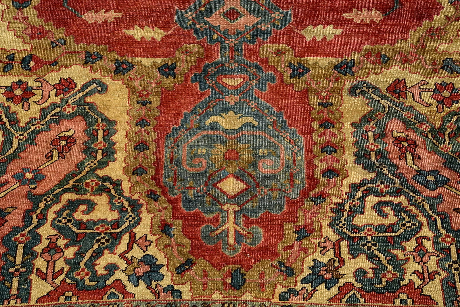 Serapi Carpet - 4