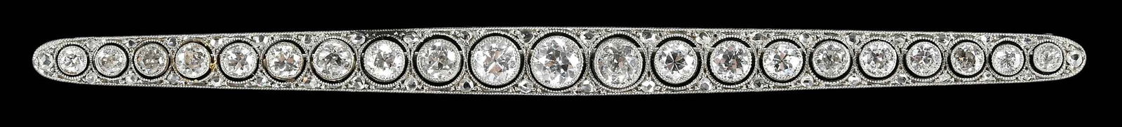 18kt. Open Work Art Deco Diamond Bar Brooch: center round transitional cut diamond, approx. 5.0mm, flanked by 20 round full cut diamonds, graduating in size, approx. 300ctw., rose cut diamond accents, marked "18ct", white gold, 4 in. length, 11.
