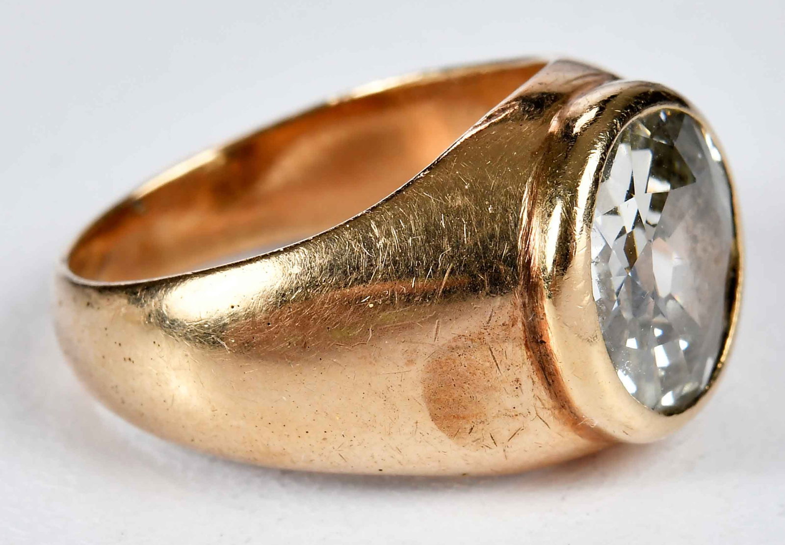 14kt. Diamond Bezel Ring - 4